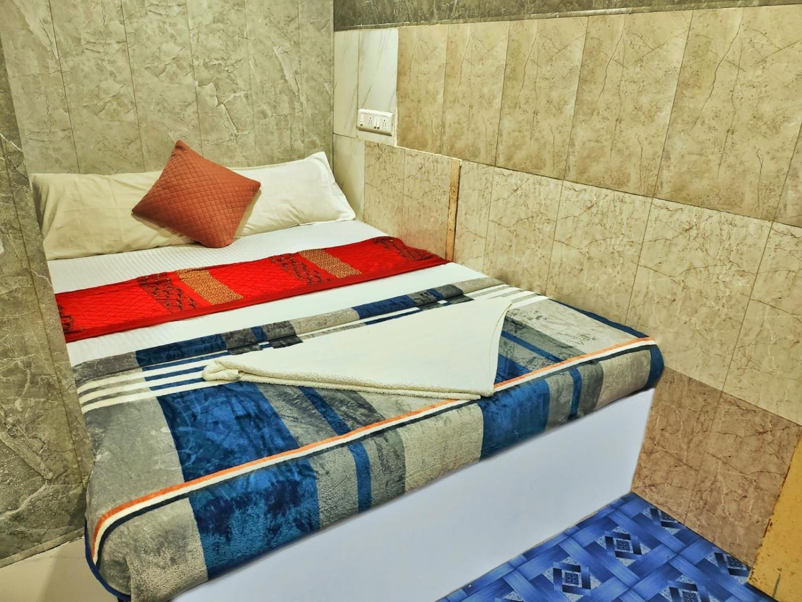 Amaan Hotel Bombaj Zewnętrze zdjęcie