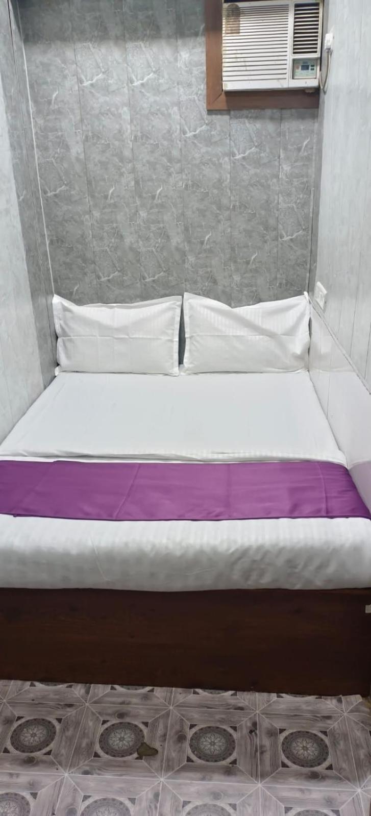 Amaan Hotel Bombaj Zewnętrze zdjęcie